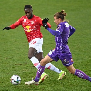 SK Austria Klagenfurt - FC Red Bull Salzburg (27.11.2021)_43